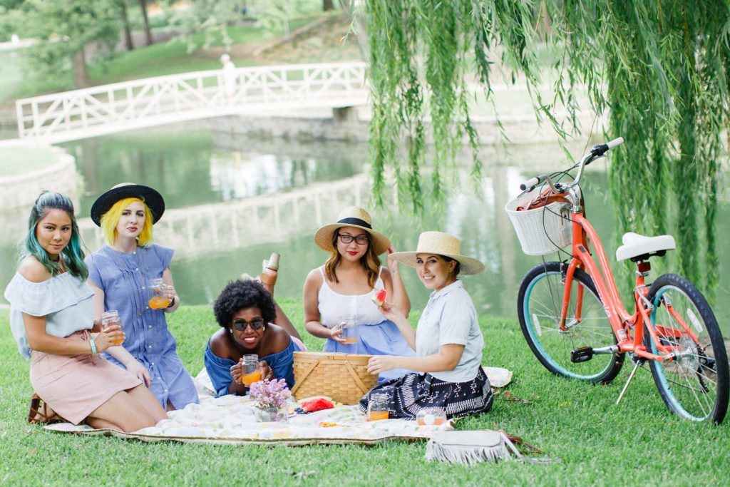 Diversity Chic: Sunday in the Park
